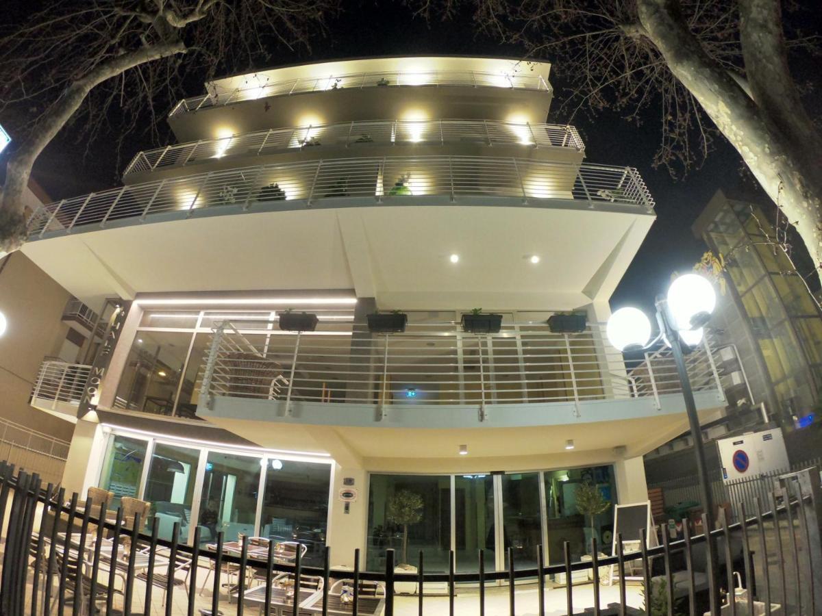 Hotel Half Moon Airport Restaurant Ρίμινι Εξωτερικό φωτογραφία